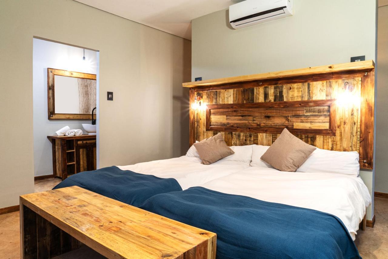 Uris Safari Lodge Tsumeb Exterior foto